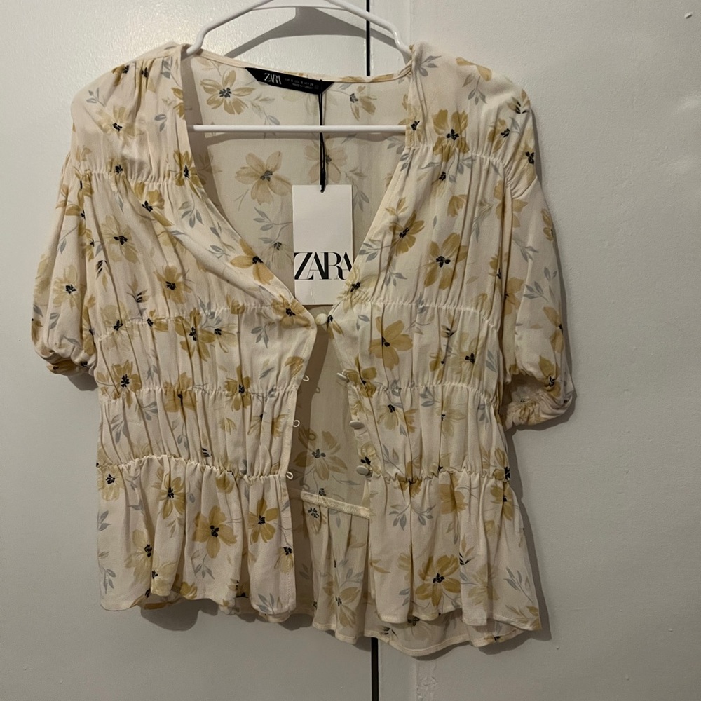 Never worn Zara top